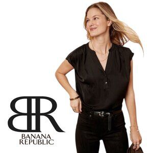 NWOT Banana Republic Black Short Sleeve Dolman Blouse Career Workwear Polished